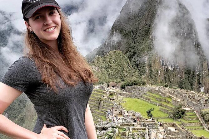 Exclusive Huayna Picchu Tour in 1 Day from Cusco - Aguas Calientes: roughly four hours to eat, cool off, and regroup