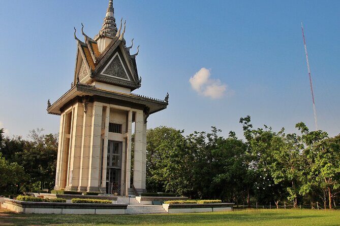 Exploring the Best of Phnom Penh: A Full Day Tour - A 8:00 am Phnom Penh day that actually hits the highlights