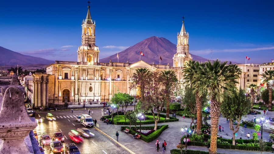 From Arequipa: Mirabus City Tour | Yanahuara Viewpoint | - Yanahuara Viewpoint: Another Orientation Stop (Not a Full Detour)