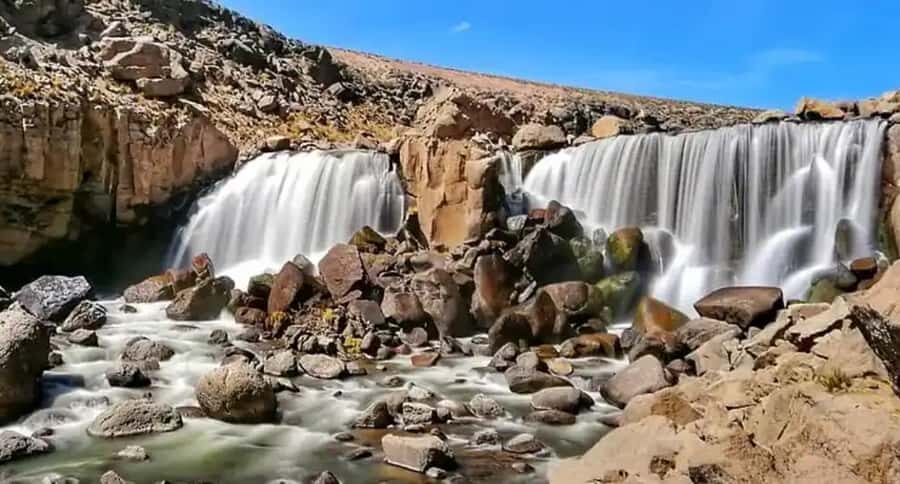 From Arequipa: Road to Pillones Waterfall - Morning pickup from Arequipa: where the day starts