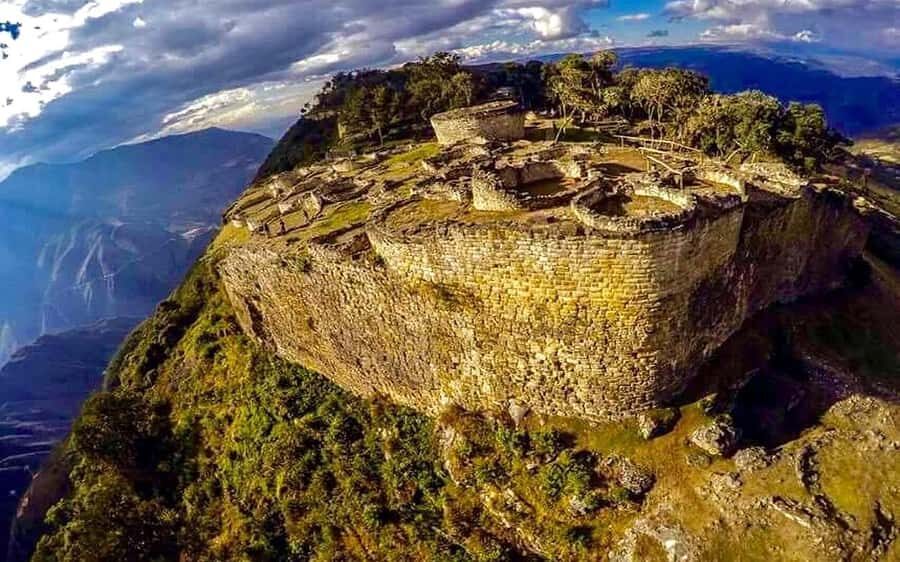 From Chachapoyas: Kuelap Fortress and Cable Car Tour - Inside Kuélap: wall views, narrow passageways, and the fortress’s main structures