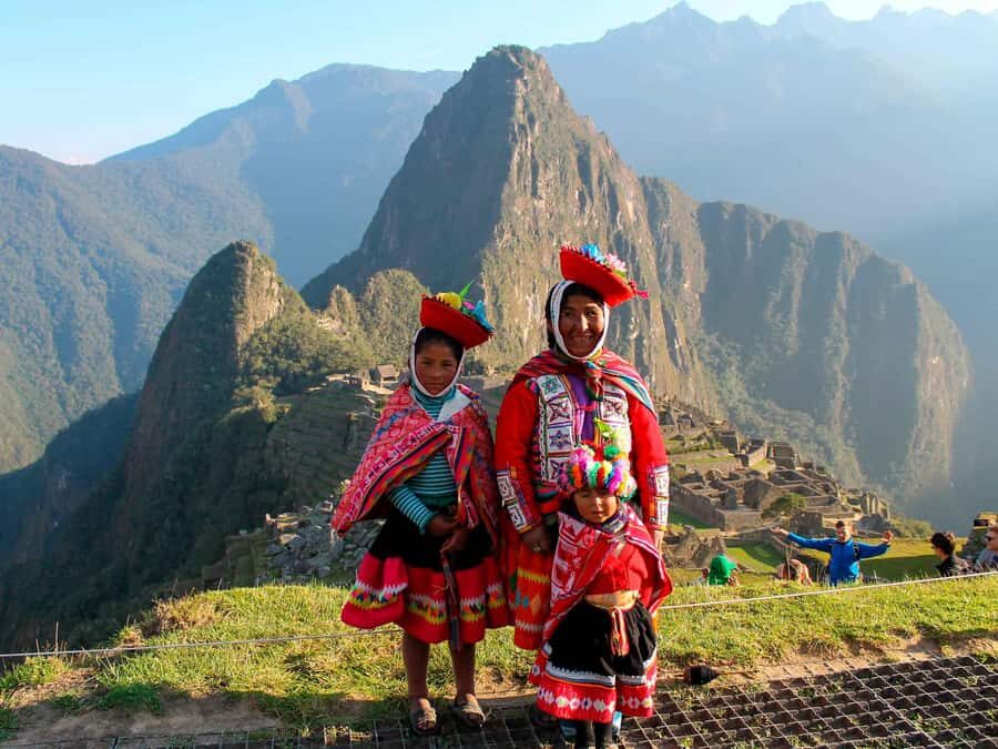From Cusco: 2-day excursion to Machu Picchu + With Tickets - Two days that do the heavy lifting from Cusco