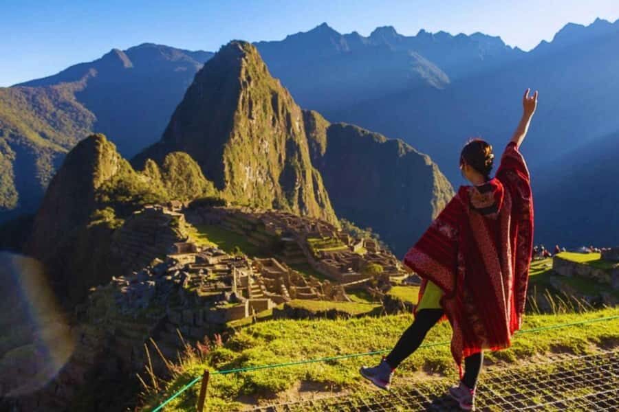 From Cusco: 2-day excursion to Machu Picchu + With Tickets - Machu Picchu morning: guided tour plus your own 2-hour window