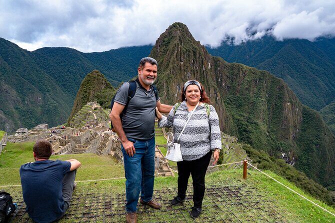 From Cusco - 2-Day Tour to the Sacred Valley and Machu Picchu with Lunch - Day 1: Pisac, Urubamba lunch, and Ollantaytambo before the train