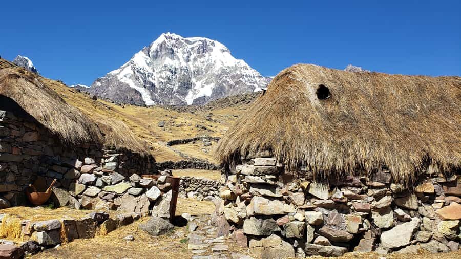From Cusco: 7 Lakes of Ausangate Full Day Tour - The 7 Lakes stretch: what you’re really walking for