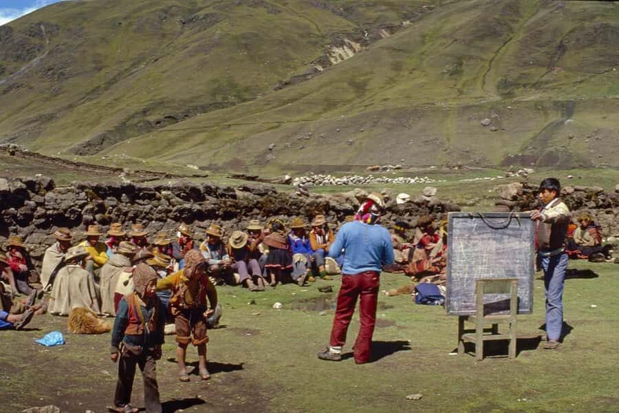 From Cusco: Ausangate 7 Lakes Tour with Meals - The First Walk to the 7-Lagoon Viewpoint