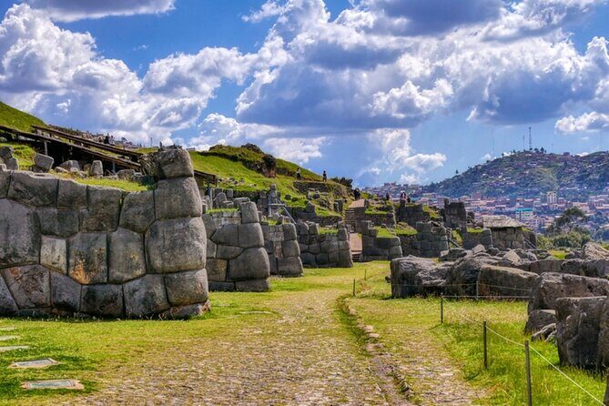 From Cusco City Tour Four Ruins Half Day Tour - Guide Style, Group Size, and How the Tour Moves