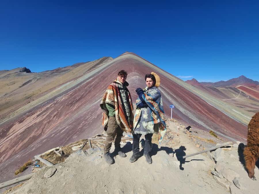 From Cusco: Full Day tour to Rainbow mountain and Red Valley - The 4 a.m. start: how it really improves Rainbow Mountain