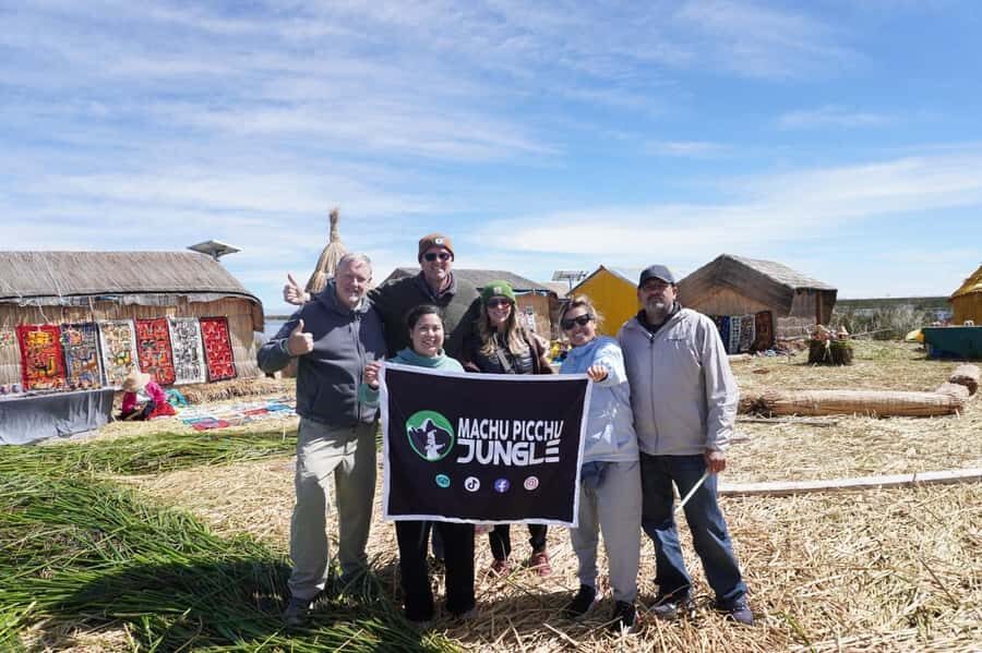 From Cusco: Lake Titicaca, Uros and Amantani by sleeper bus - Inside the totora world: what the Uros visit really gives you