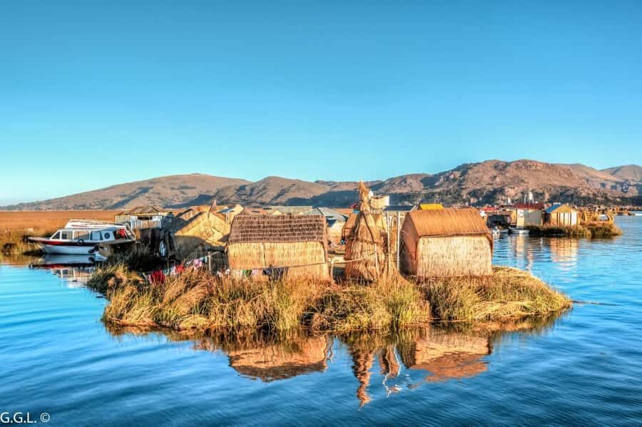 From Cusco: Lake Titicaca, Uros and Amantani by sleeper bus - Speedboat views and the run to Amantani Island