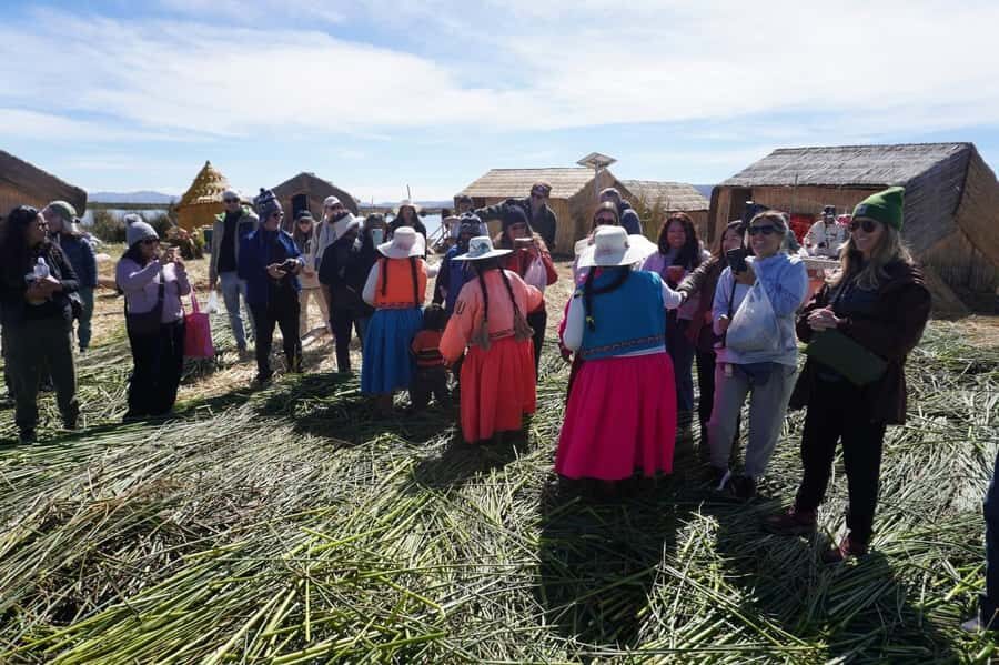 From Cusco: Lake Titicaca, Uros and Amantani by sleeper bus - Who should book this Titicaca sleeper-bus tour