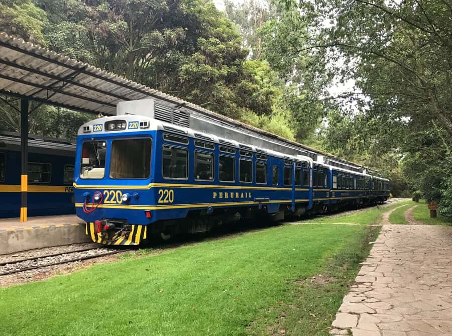 From Cusco: Machu Picchu Private Day Trip on Panoramic Train - Aguas Calientes: where your day gets real (and slightly crowded)