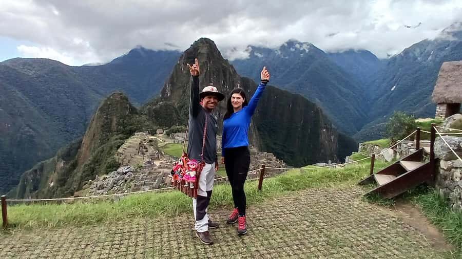 From Cusco: Machu Picchu Tour with Hiking Ticket - Riding the bus and entering the Machu Picchu area on time