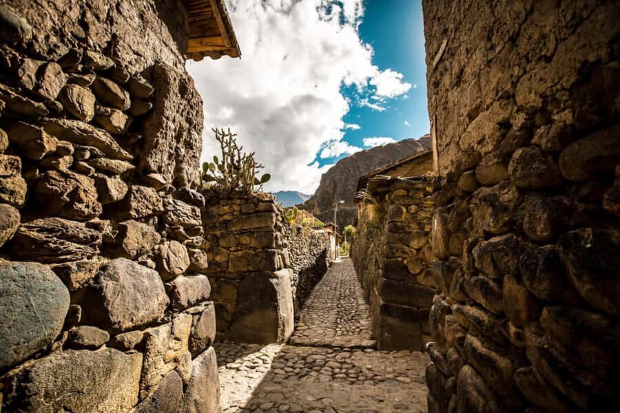 From Cusco: Ollantaytambo Fortress Half-Day Private Tour - Cusco pickup to Sacred Valley reality check