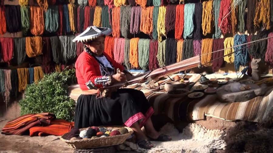 From Cusco: Sacred Valley of the Incas Full-Day Tour - Chinchero market stop and the weaving expert you won’t forget