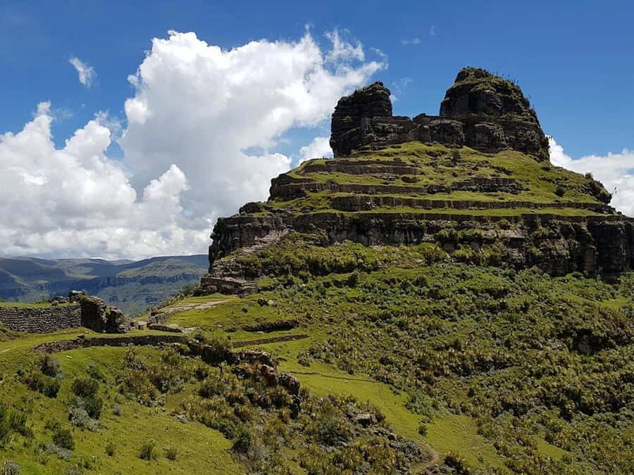 From Cusco: Waqrapukara day tour with meal - The 2-hour hike: what to expect on the trail