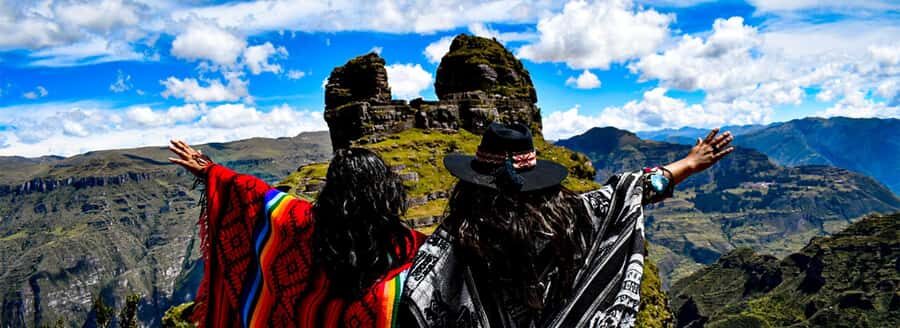 From Cusco: Waqrapukara Hike Full-Day Tour With Meals - Morning drive to Acomayo lagoons and Qenterococha breakfast