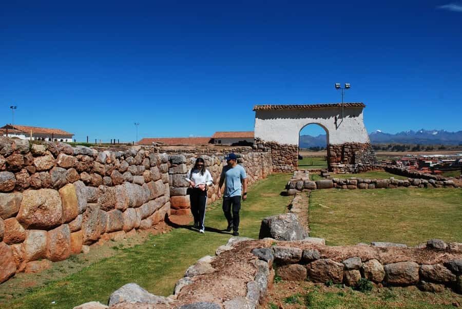 From Cusco:Chinchero, Moray, Maras, Ollantaytambo with lunch - A 9-hour Sacred Valley sampler: Chinchero to Ollantaytambo