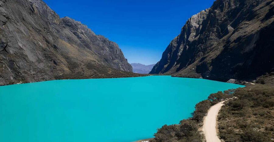 From Huaraz: Tour to Llanganuco Lakes (Chinancocha Lake) - Driving Up to Chinancocha: How the Route Shapes the Experience