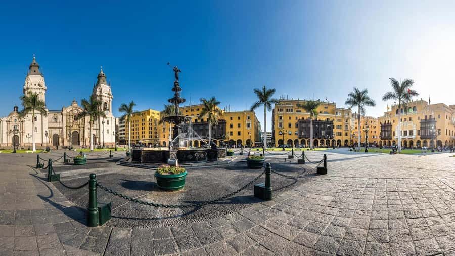From Lima : 360° Panoramic Bus - Lima Old Town: Over 50 Monuments, Squares, and the Cathedral Area