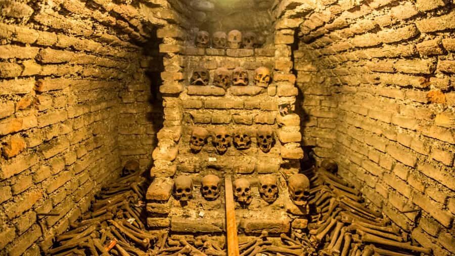 From Lima: City tour Prehispanic + Colonial & Modern Lima - Entering the Convent of San Francisco