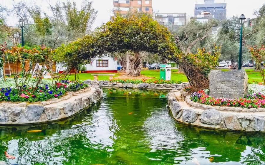 From Lima: Miraflores, Barranco & San Isidro Guided Tour - Barranco’s Art District: murals, the Bridge of Sighs, and photo time