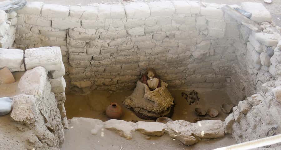 From Nazca: Chauchilla Cemetery Tour and Artisans Workshop - From Nazca to Chauchilla: the desert ride that sets the mood