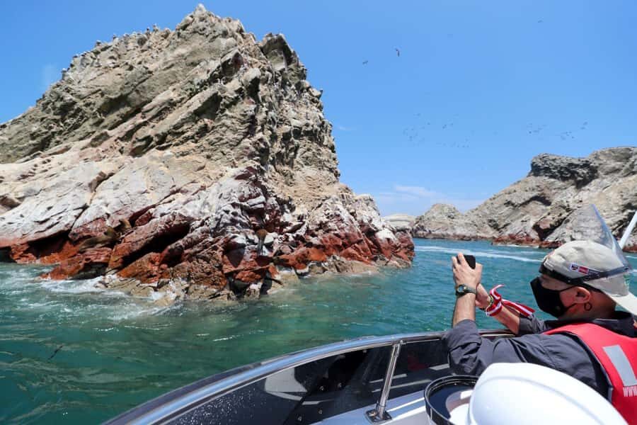 From Paracas: Guided boat tour of the Ballestas Islands - The Candelabro geoglyph: the hillside stop that gives the trip meaning
