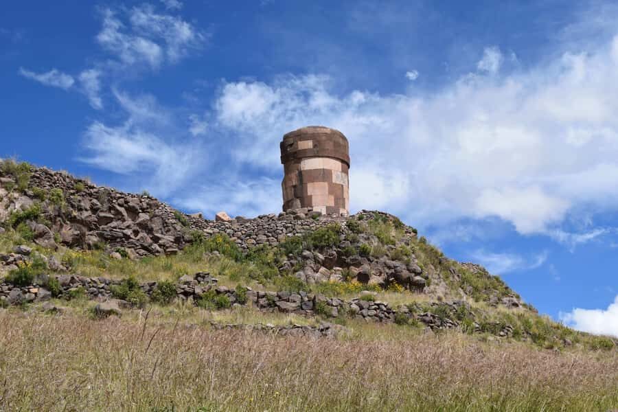 From Puno: 4h tour to Sillustani - Afternoon Altiplano Timing: Why a 1:40 PM Start Works