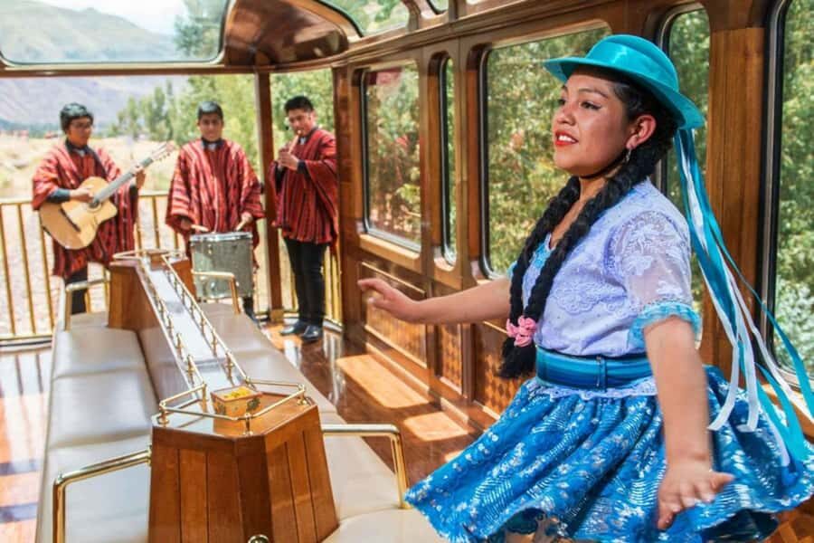 From Puno: Travel to Cusco in Titicaca Train All Inclusive - Hotel-to-Station Start: The Smooth Part (If Your Timing Is Tight)