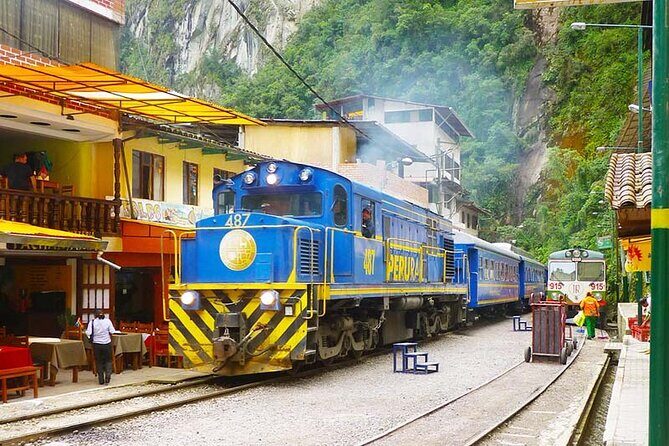 Full Day Tour to Machu Picchu by Train - Bus up to Machu Picchu: Consettur and the planned entry flow