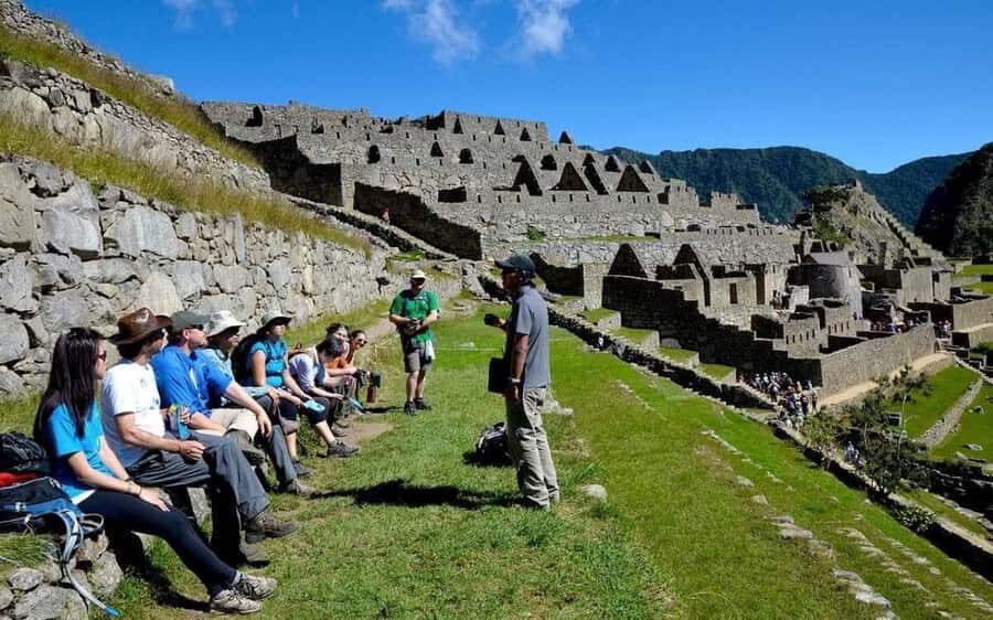 Guide in Machu Picchu - Getting to the site from Aguas Calientes (and timing reality)