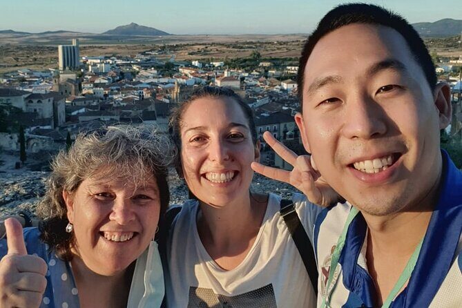 Guided Walking Tour in Trujillo Through the Centuries - Plaza Mayor de Trujillo: palaces and medieval houses close together