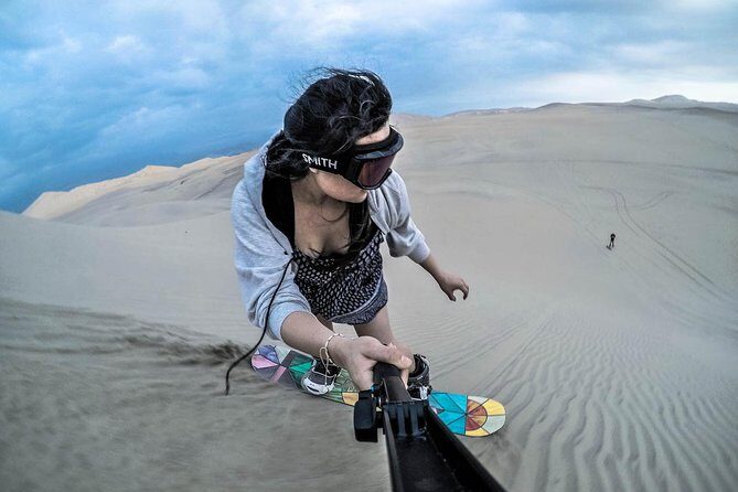 Huacachina Sandboard - Huacachina Sandboarding: why this desert oasis works so well