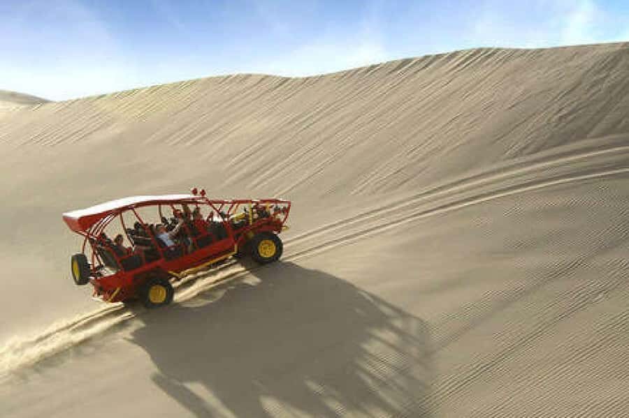 Huacachina: Sandboarding and 4x4 Desert Adventure - Meeting at the Huacachina Oasis office: the start of your ride
