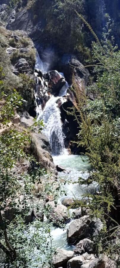 Huaraz: Full Day Rocotuyoc Lagoon + Frozen Lagoon - The Circuit Extras: Llamaruri Cave Paintings and Paqcharuri Falls