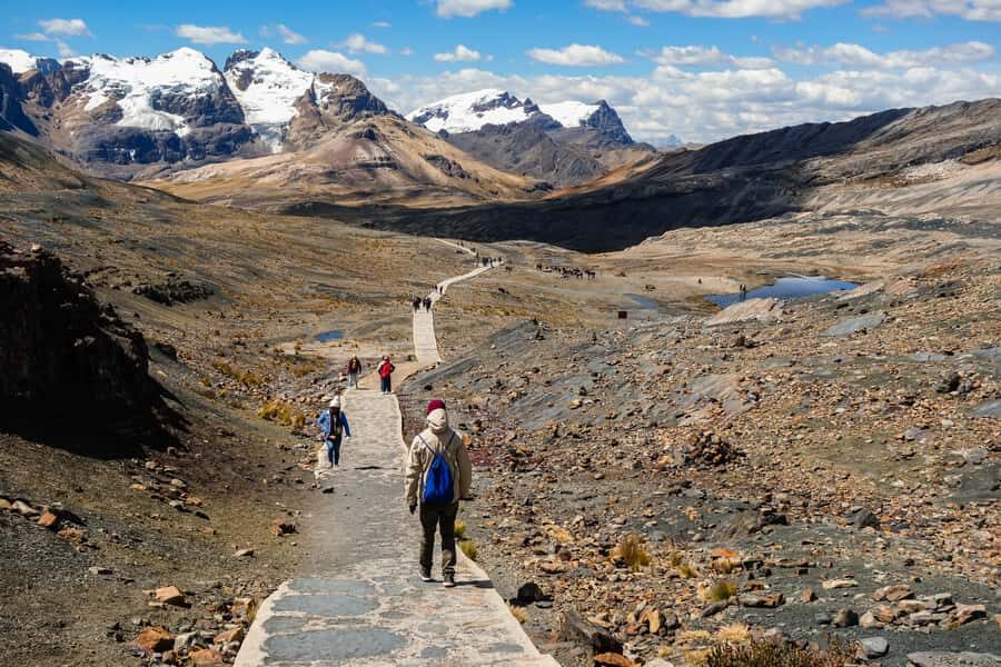 Huaraz: Pastoruri Glacier Day Trip - Hot-Water Lagoon Stops and Other Quick Photo Moments