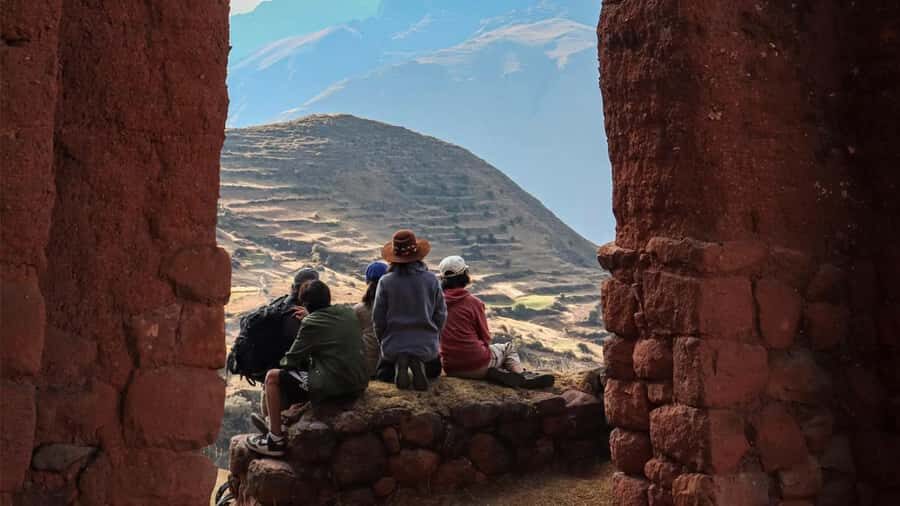 Huchuy Qosqo Trek To Machu Picchu - Guides and safety: bilingual help, emergency oxygen, and a spare horse