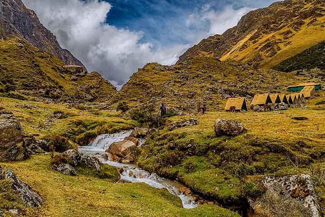 Humantay Lake Full-Day Adventure: Scenic Trek and Stunning Views - The part you can’t ignore: pickup timing and communication