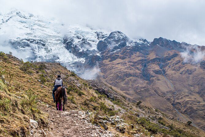 Humantay Lake Tour: Private Full-Day Tour From Cusco - Lunch after the climb: buffet recovery before the ride back to Cusco