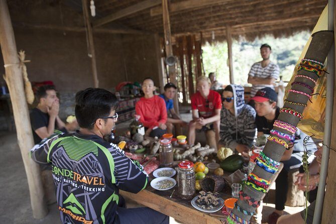 Inca Jungle Premium to Machu Picchu 4-Day and 3-Nights - Urubamba rafting and Bella Victoria dinner with a native family