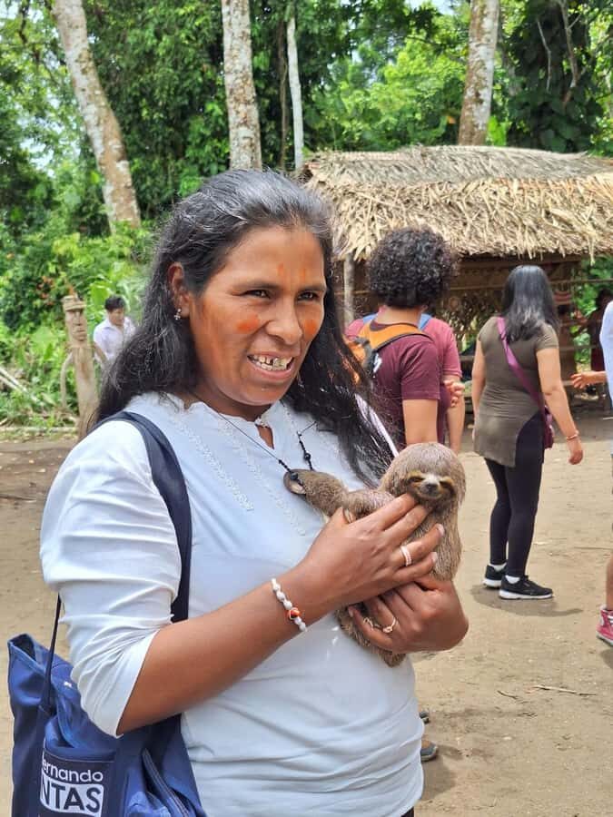 Iquitos: Amazon River Tribes Full-Day Tour with Lunch - Jungle Insectarium and Museum of Native Weapons for the Non-Folklore Side