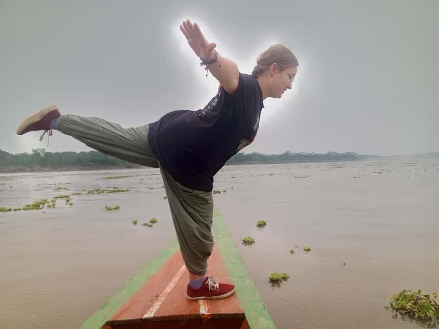 Iquitos: nature and adventure tour amazon Peru - Native community interaction: culture, customs, and crafts