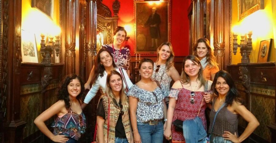 La casa de Aliaga, an alive colonial jewel at Lima center. - Should you book Casa de Aliaga?