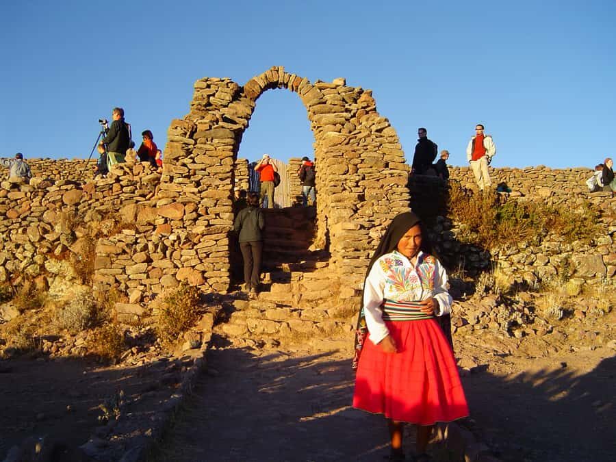 Lake Titicaca, Uros and Taquile Full-Day Tour - Taquile Island: Quechua culture, weaving, and a walk you’ll remember