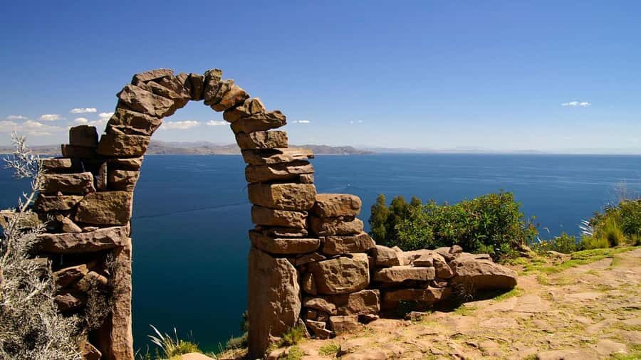 Lake Titicaca, Uros and Taquile Full-Day Tour - Cruising Lake Titicaca: the lake you can’t fake