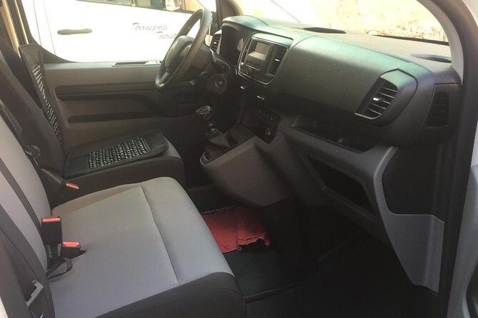 Lima Airport Transfers by SUV/Van - Private group size up to 6: comfort without the crowd