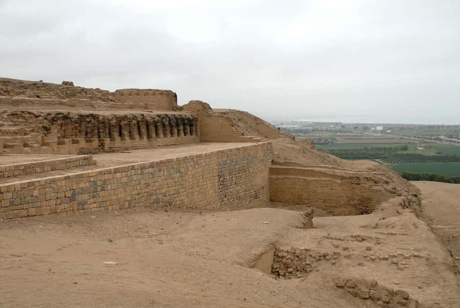 Lima: Barranco and Temple of Pachacamac Half Day Tour - Practical packing and comfort: the walk is real