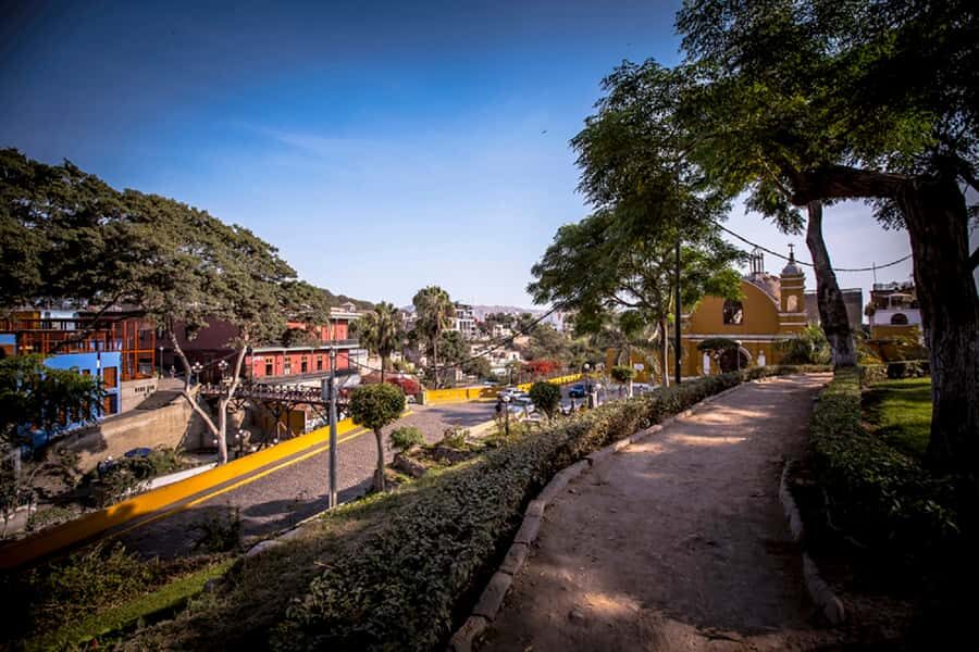 Lima: Barranco and Temple of Pachacamac Half Day Tour - FAQ