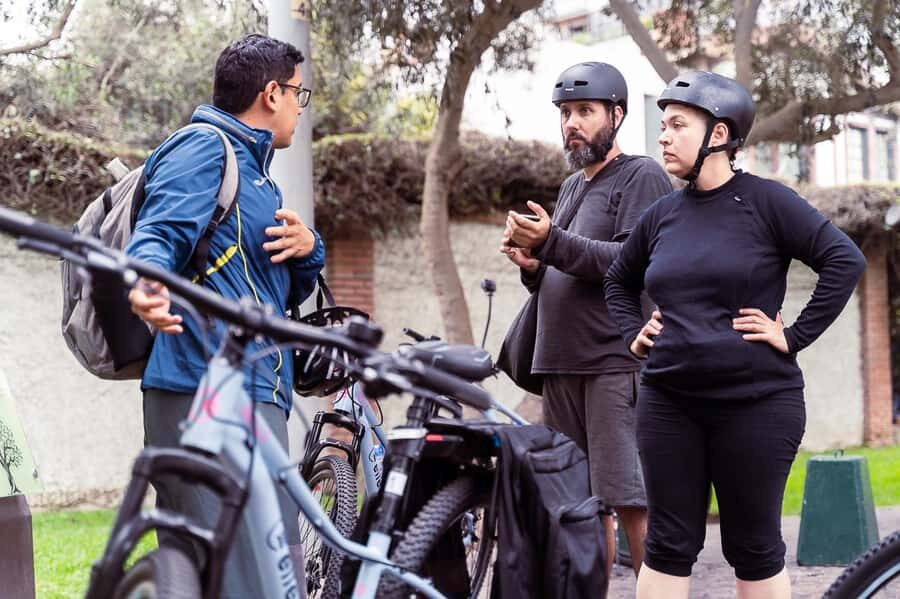 Lima: City biking - Terrua Cafeteria: the easy meeting point and a good warm-up